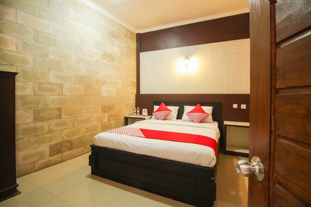 Oyo 820 Abad Baru Hotel Pangandaran Exterior photo