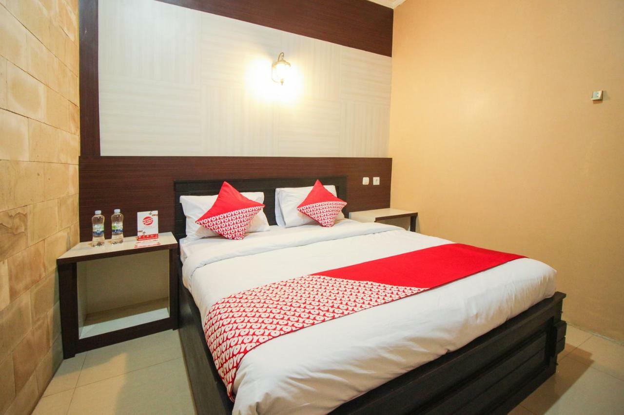 Oyo 820 Abad Baru Hotel Pangandaran Exterior photo