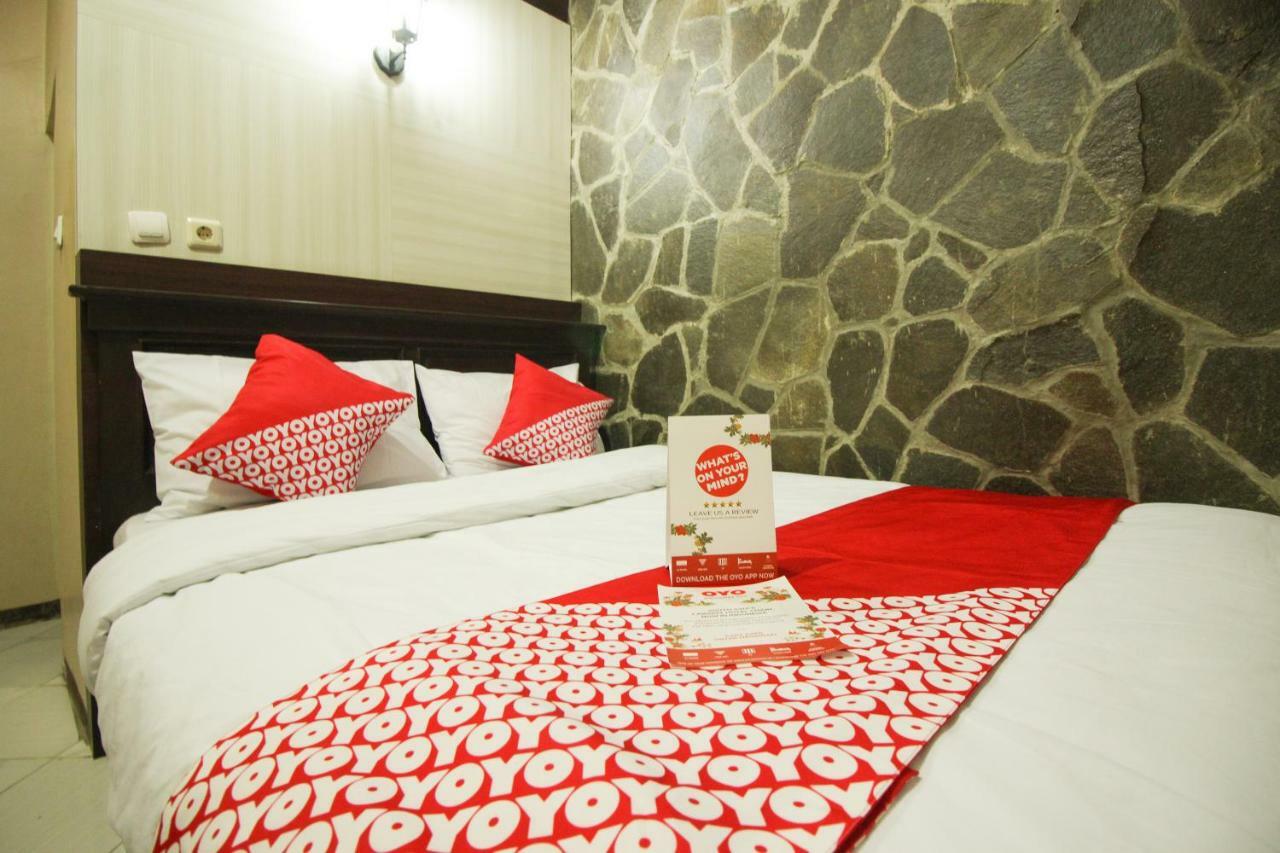 Oyo 820 Abad Baru Hotel Pangandaran Exterior photo